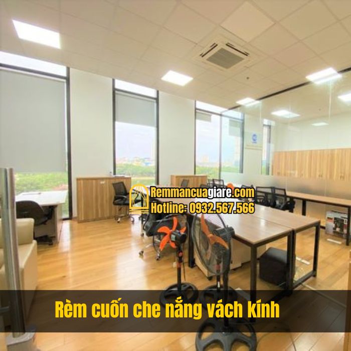 rèm cuốn che nắng vách kính văn phòng gò vấp tphcm